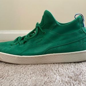 Green Puma sneakers size 11